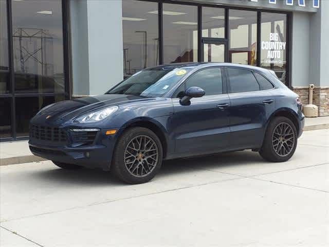 Certified 2018 Porsche Macan Base with VIN WP1AA2A5XJLB20541 for sale in Madison, NE